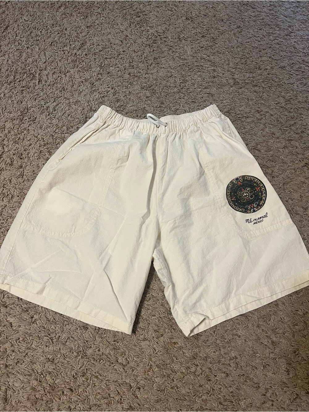 Men's Cream Casual Drawstring Shorts with Embroidered Patch
